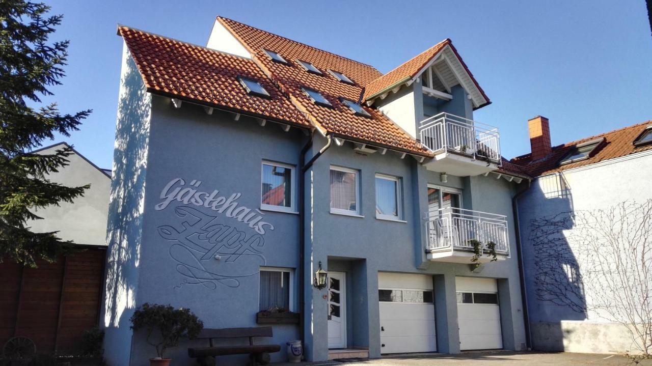 Wirtshaus&Hotel Zur Alten Brauerei Zapf Uettingen Exterior foto