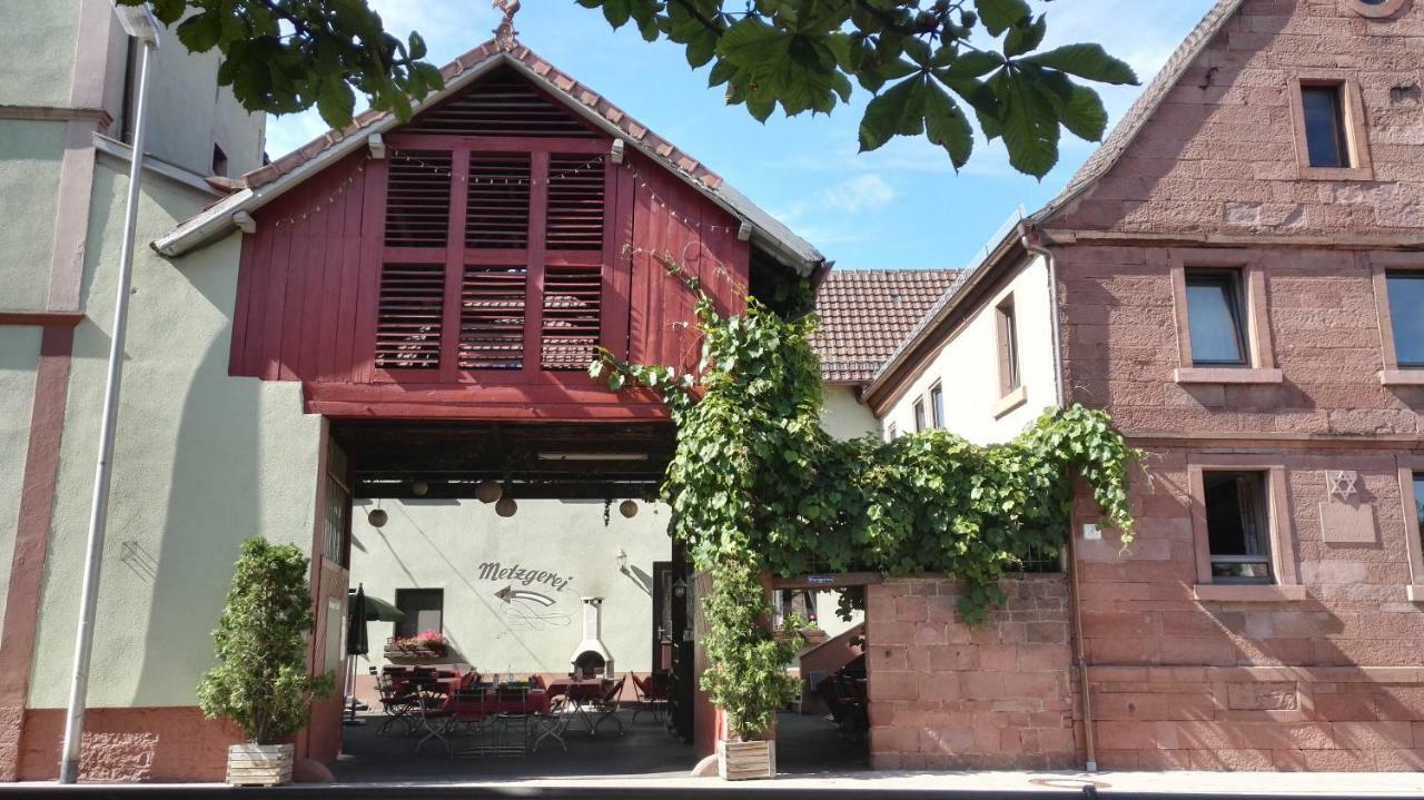 Wirtshaus&Hotel Zur Alten Brauerei Zapf Uettingen Exterior foto